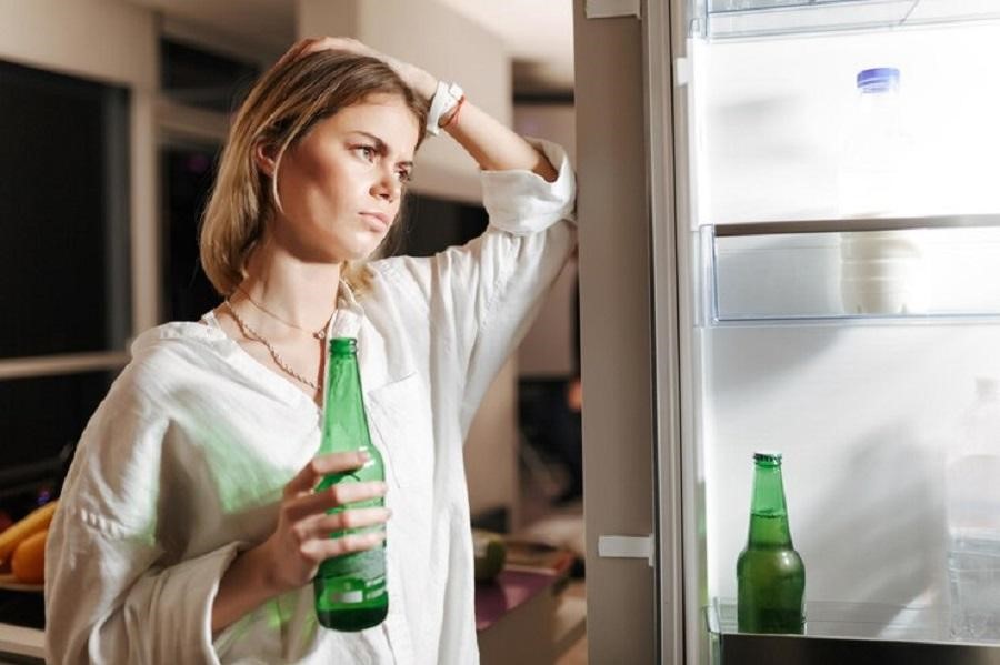 What Do I Do if My Fridge Smells Like Chemicals