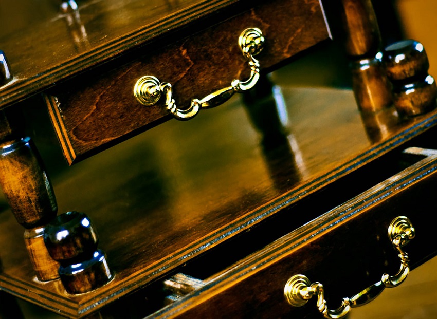 Is Furniture Antique or Vintage
