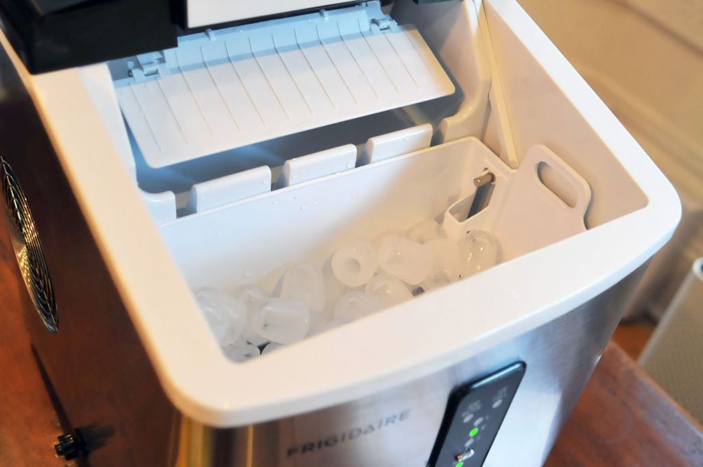 Tips for Preventing Ice Maker Frigidaire Buildup