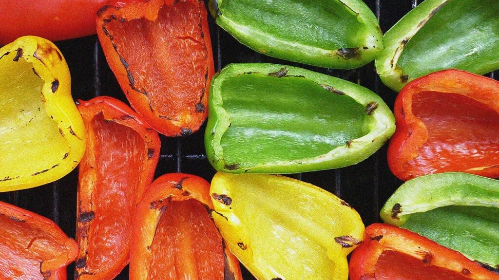 Are bell peppers healthier, raw or cooked