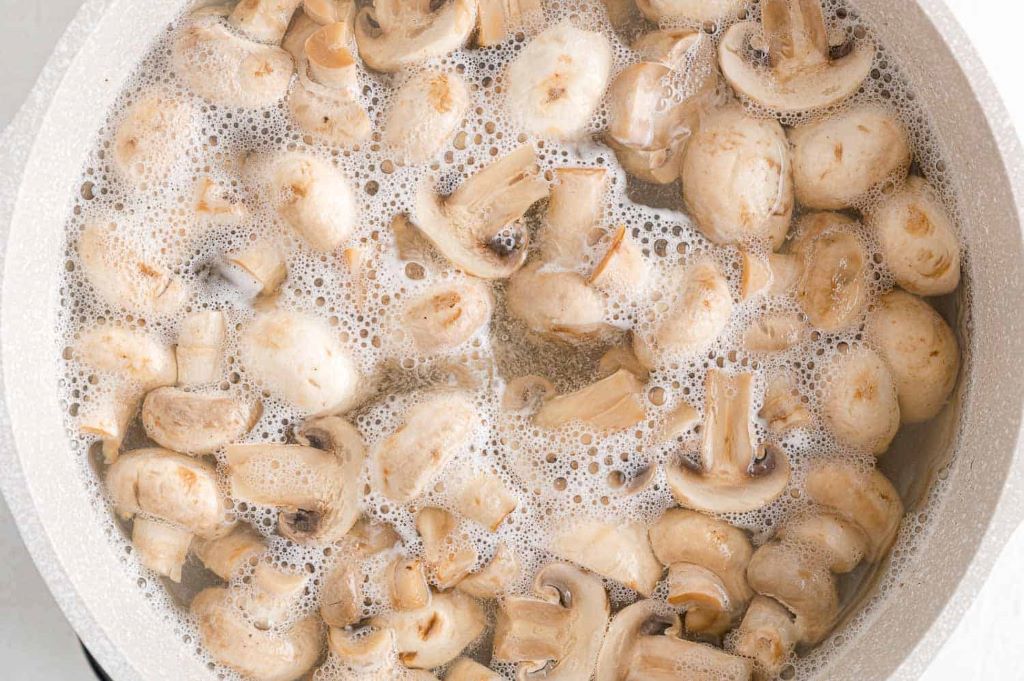 How do you defrost frozen mushrooms