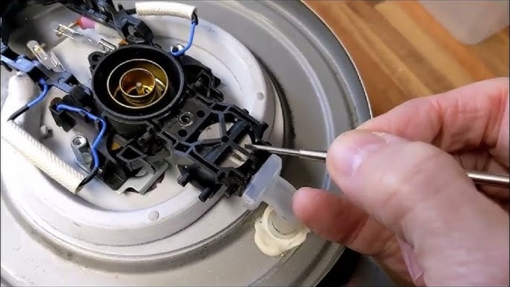 What causes a kettle to stop working