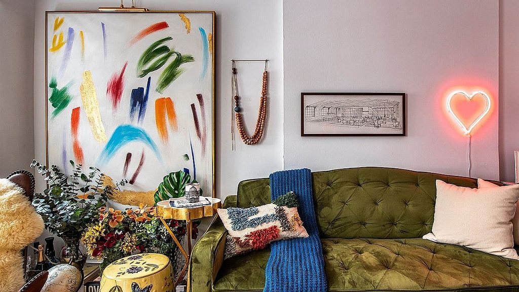 What is a curated home decor