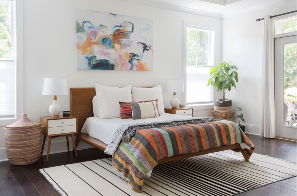 How to Decorate a Small Bedroom
